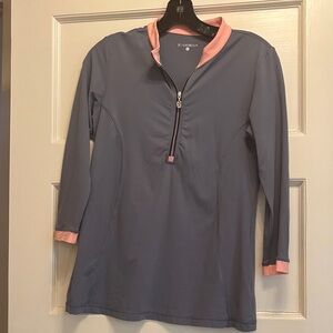 Sofibella 3/4 Sleeve Golf Quarter-Zip Top in Gray with Pink Trim Size M